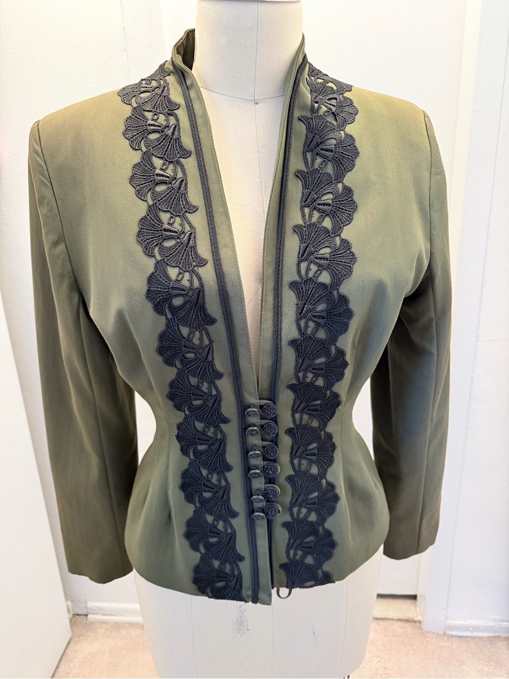 Vintage Tina Hagen Olive Green Napoleon Military Jacket Size M Lace Trim USA